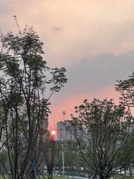 南京拍摄的落日与天空