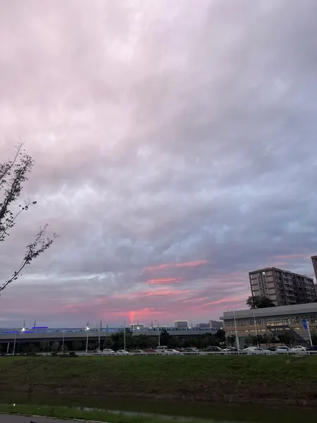 南京拍摄的落日与天空